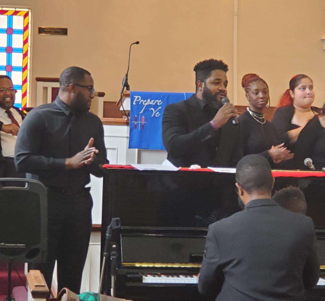 Laurel High School Singers at church 12-11-2022